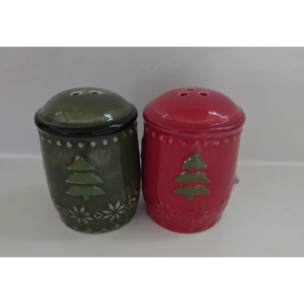 Ceramic Woodland‎ Lodge Salt And Pepper Shaker Set New With Tag